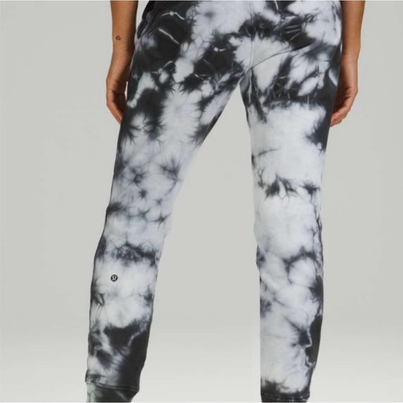 lululemon athletica Pants - Lululemon warm down joggers black and gray size 4